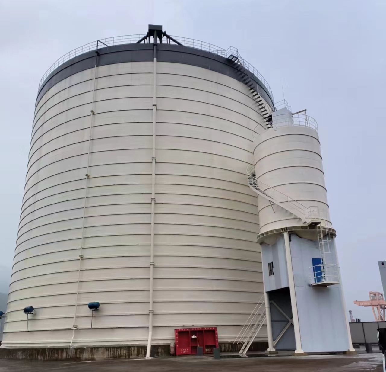 润州10万吨水泥钢板库